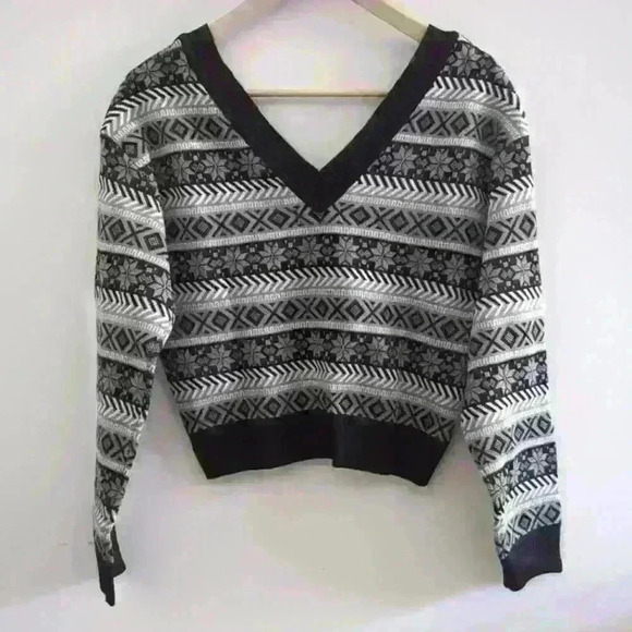 ZAFUL | Women's Black/Grey/White Patterned Drop Shoulder Plunging  Crop … - Picture 3 of 4